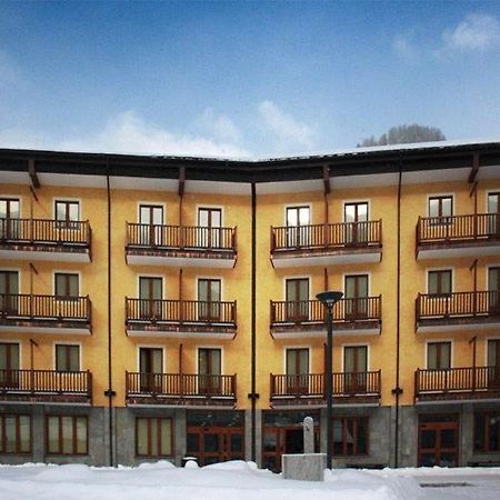 Casalpina Don Barra Hotel Pragelato Eksteriør billede