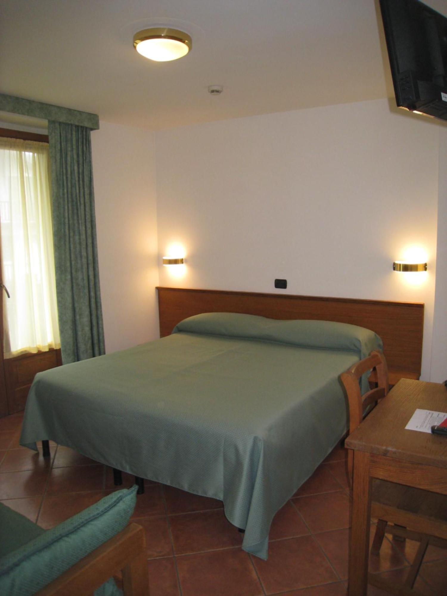 Casalpina Don Barra Hotel Pragelato Eksteriør billede