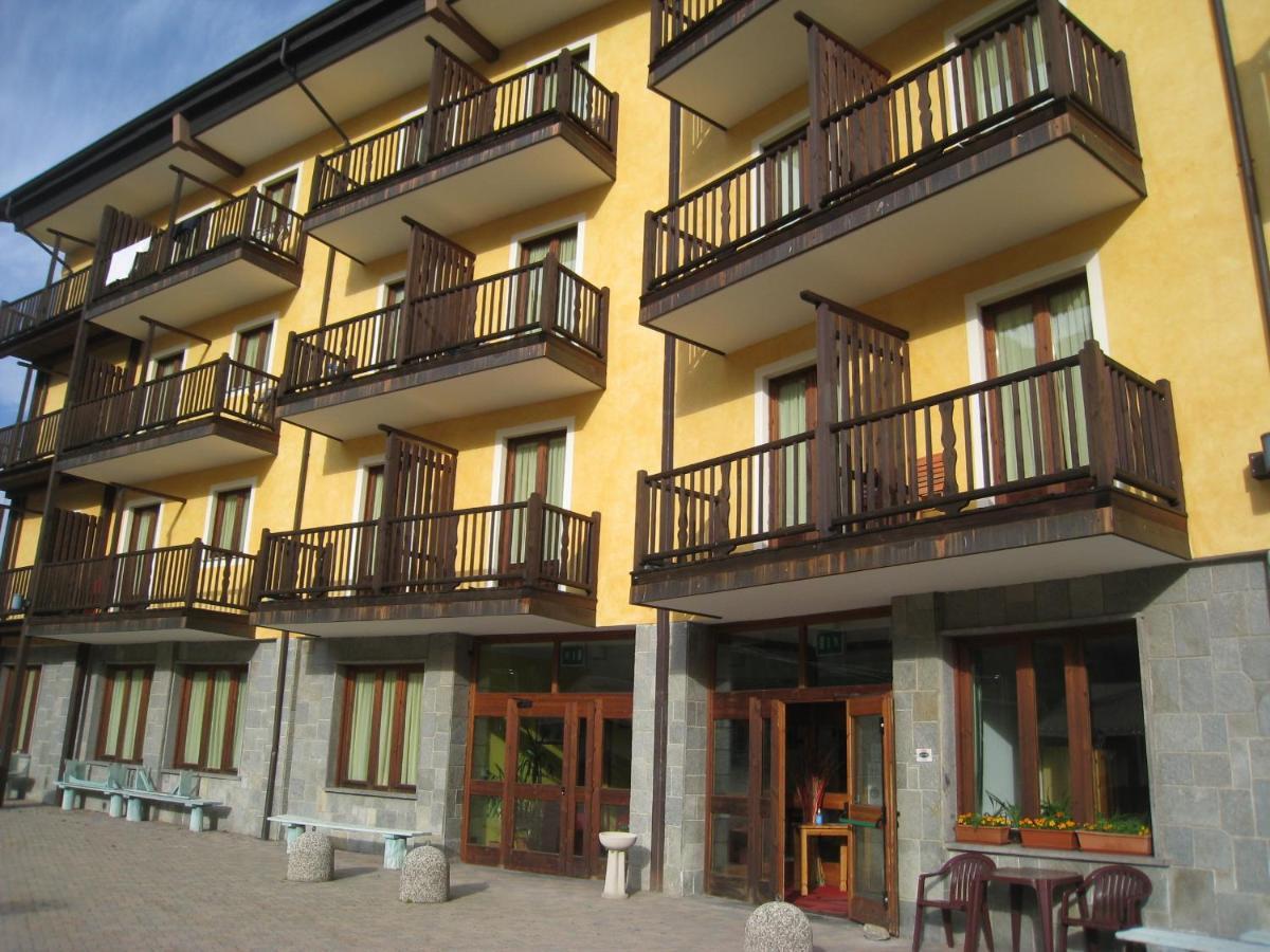 Casalpina Don Barra Hotel Pragelato Eksteriør billede