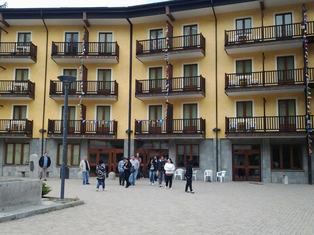 Casalpina Don Barra Hotel Pragelato Eksteriør billede