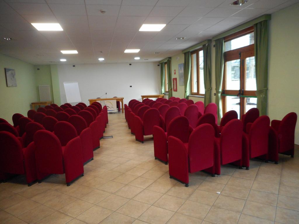 Casalpina Don Barra Hotel Pragelato Eksteriør billede