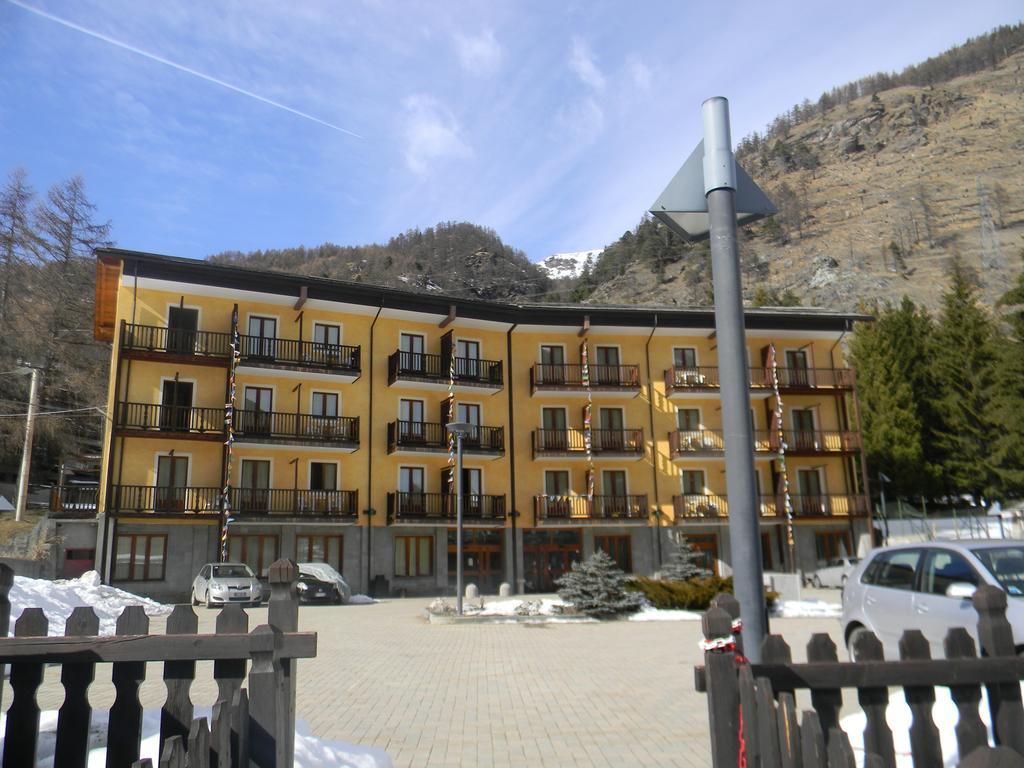 Casalpina Don Barra Hotel Pragelato Eksteriør billede